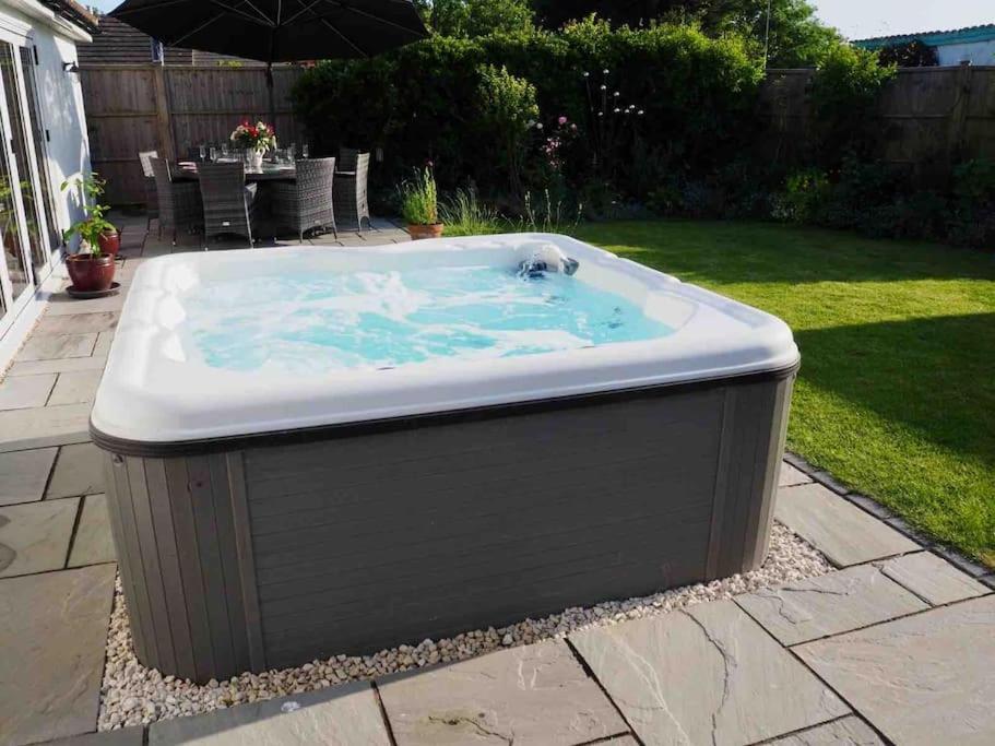 Villa The Sails East Wittering Esterno foto